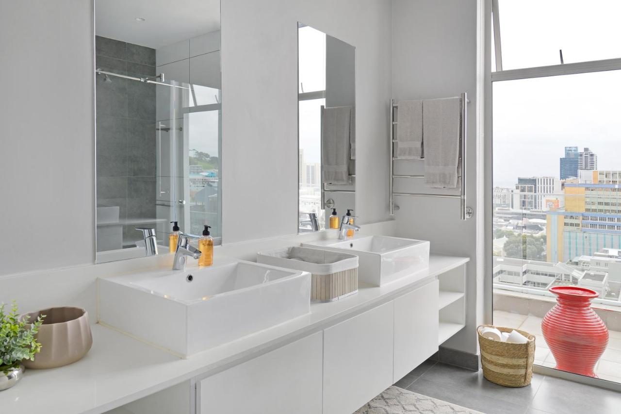 Gigi - Designer Ph With 180° Views Of City, Moutain & Ocean Le Cap