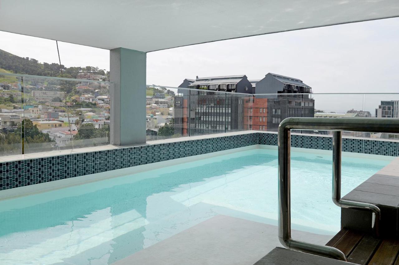 Gigi - Designer Ph With 180° Views Of City, Moutain & Ocean